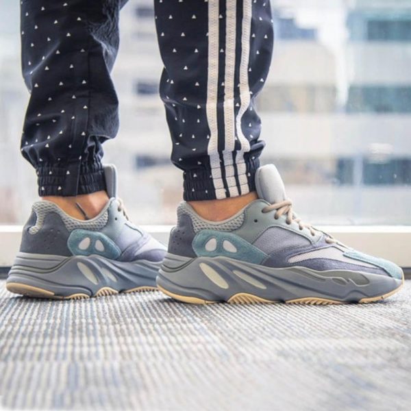 Yeezy Boost 700 Teal Blue FW2499-5